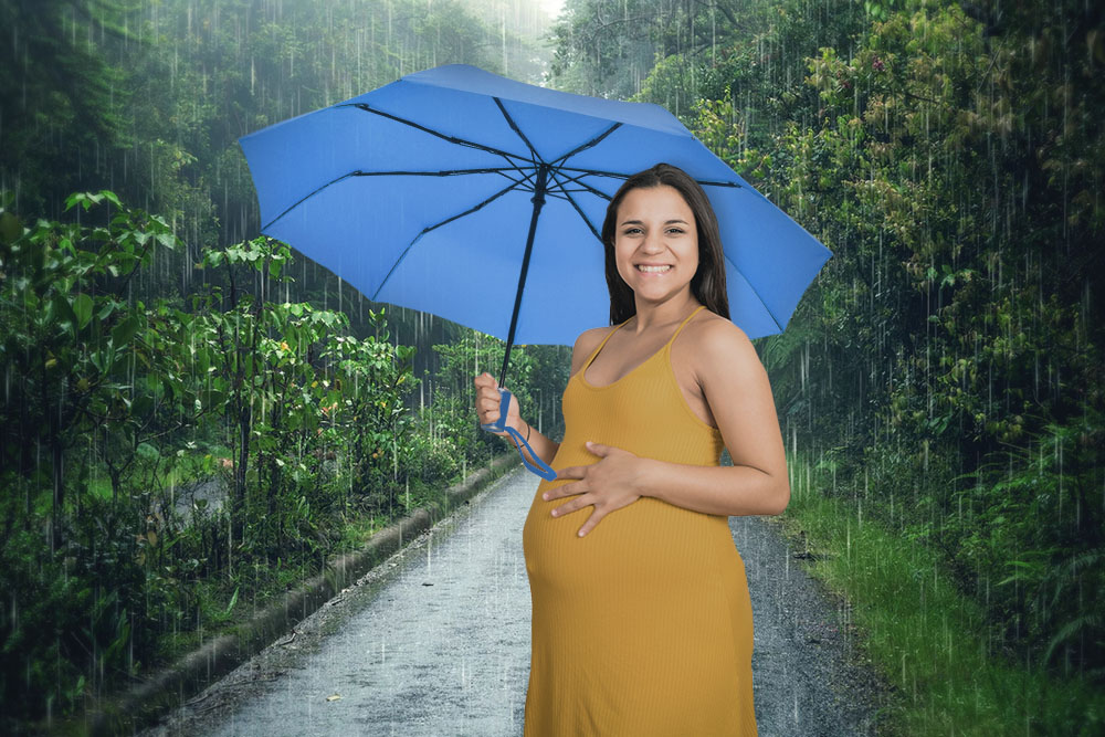 pregnant woman monsoon